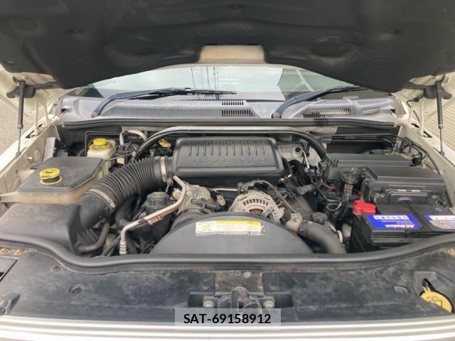 Jeep COMMANDER 2007-05 8829594-21