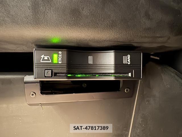 Jeep COMMANDER 2023-06 8871210-14