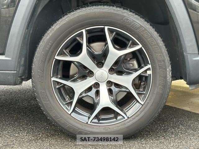 Jeep COMMANDER 2023-07 8880198-20