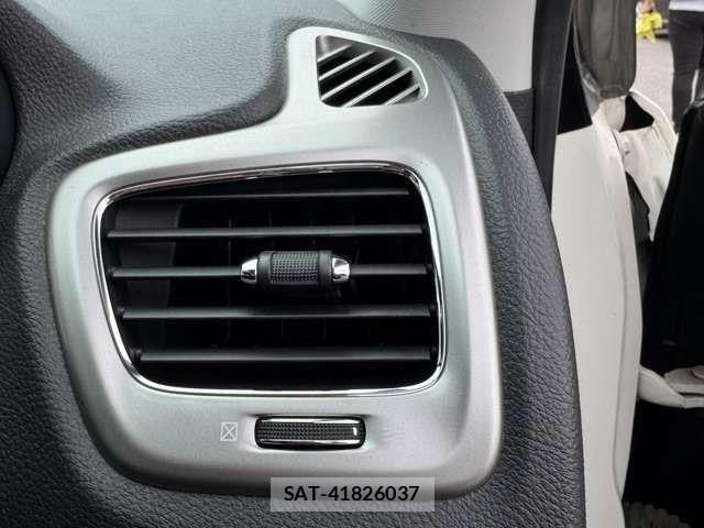 Jeep COMPASS 2018-07 6676420-26