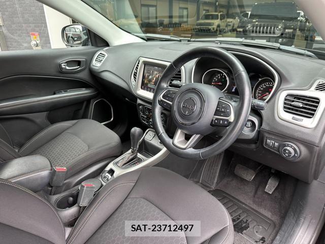 Jeep COMPASS 2019-08 6906840-1