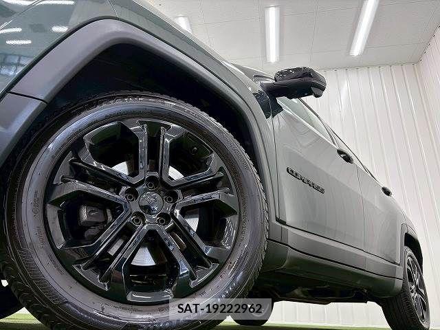 Jeep COMPASS 2023-08 8245495-18