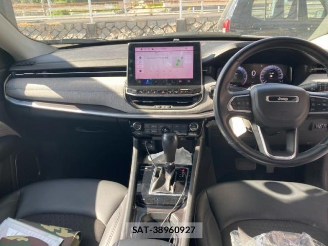 Jeep COMPASS 2022-04 8366426-15