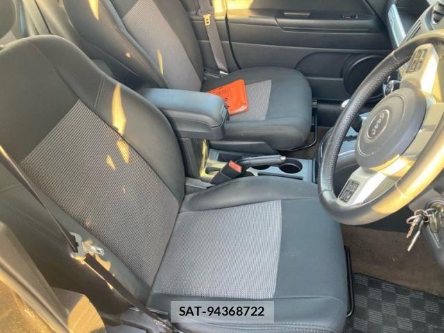 Jeep COMPASS 2014-09 8366427-16