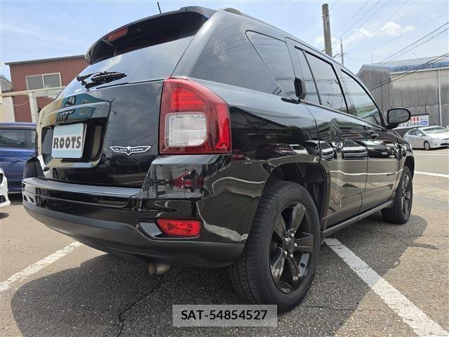 Jeep COMPASS 2015-04 8412975-1