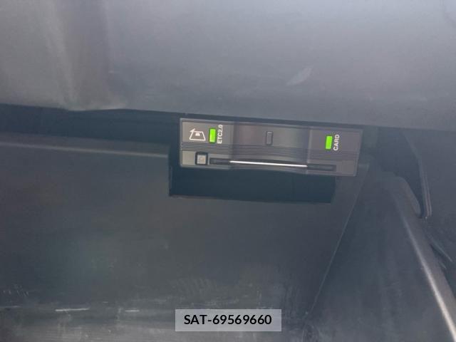 Jeep COMPASS 2019-10 8849405-24