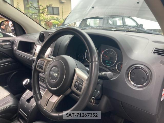 Jeep COMPASS 2012-06 8849407-14
