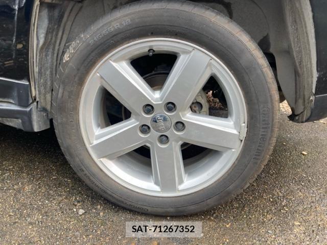 Jeep COMPASS 2012-06 8849407-7