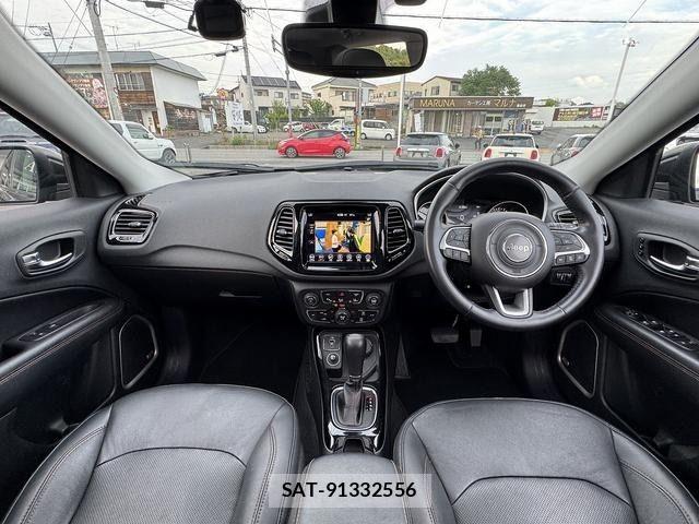 Jeep COMPASS 2018-06 6815392-1