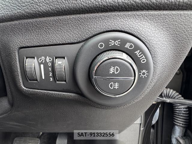 Jeep COMPASS 2018-06 6815392-19