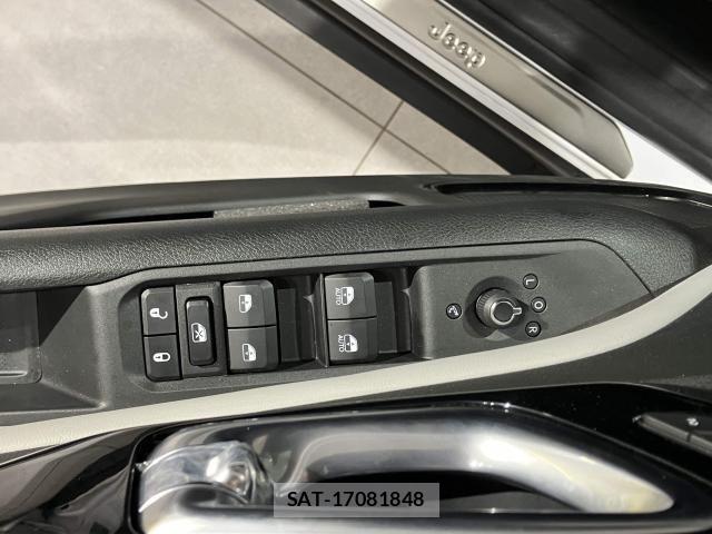 Jeep COMPASS 2026-03 8130653-10
