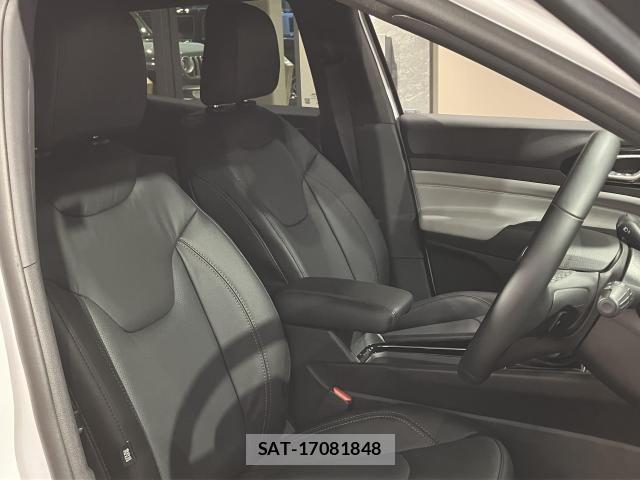 Jeep COMPASS 2026-03 8130653-11