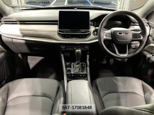 Jeep COMPASS 2026-03 8130653-1