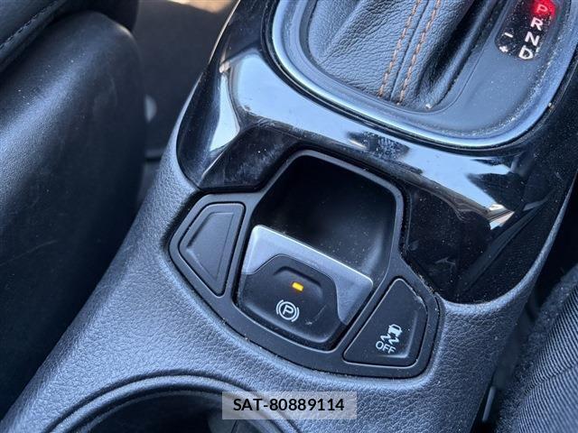 Jeep COMPASS 2018-07 8207993-17