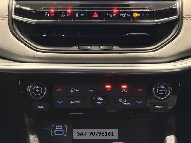 Jeep COMPASS 2025-06 8207991-13