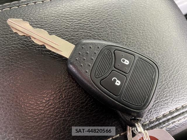 Jeep COMPASS 2015-06 8354729-18