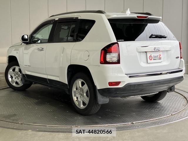 Jeep COMPASS 2015-06 8354729-1