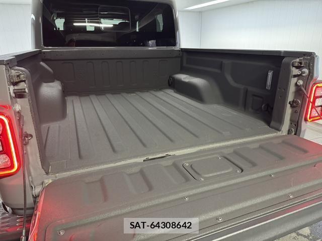 Jeep GLADIATOR 2024-08 957589-14
