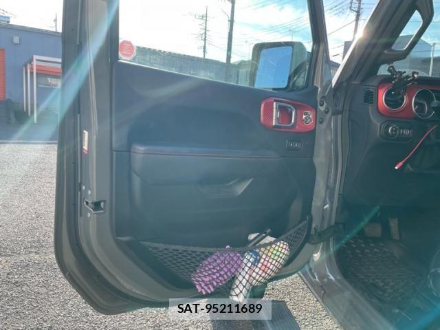 Jeep GLADIATOR 2021-06 1625307-13