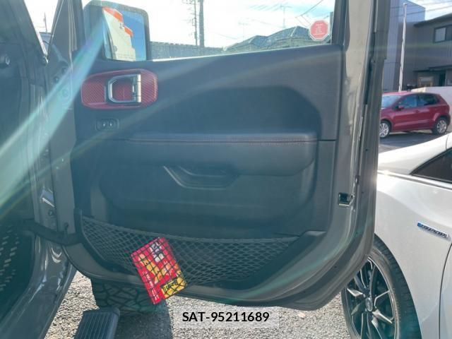Jeep GLADIATOR 2021-06 1625307-17