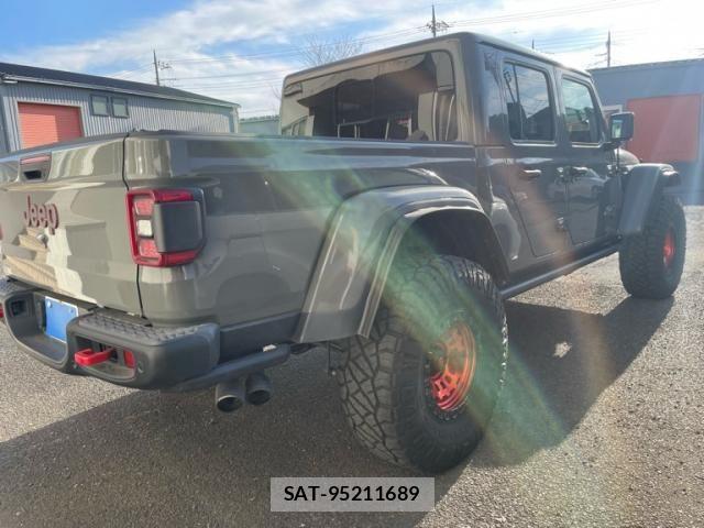 Jeep GLADIATOR 2021-06 1625307-5