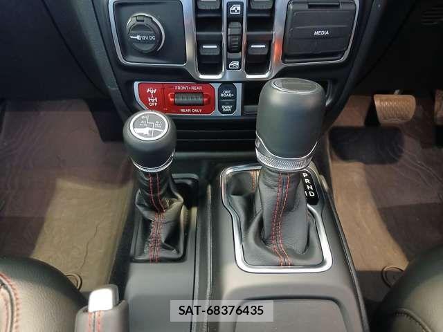 Jeep GLADIATOR 2023-03 7220038-13