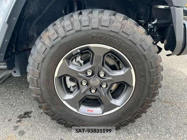Jeep GLADIATOR 2023-11 7220039-9
