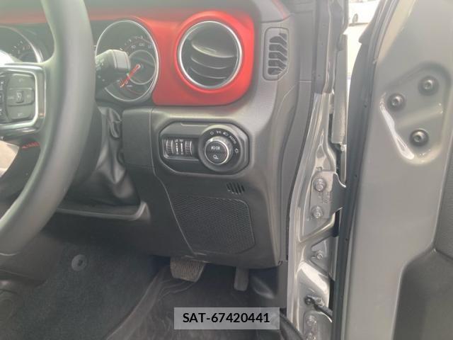 Jeep GLADIATOR 2022-05 8130661-18