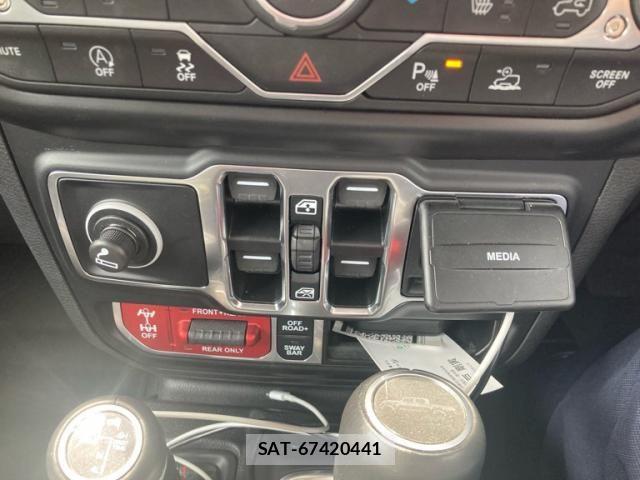 Jeep GLADIATOR 2022-05 8130661-24