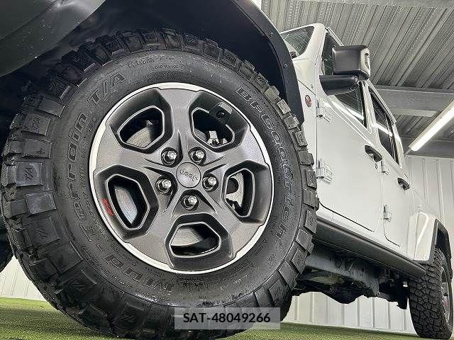 Jeep GLADIATOR 2022-06 8145939-18