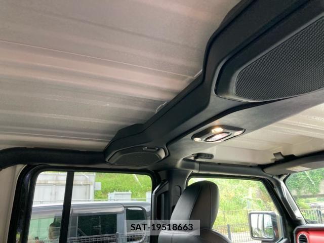 Jeep GLADIATOR 2022-06 8627229-17