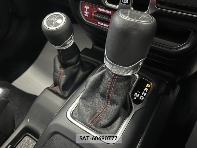 Jeep GLADIATOR 2025-08 8880205-12