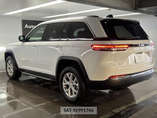 Jeep GRAND CHEROKEE 2024-03 610675-2
