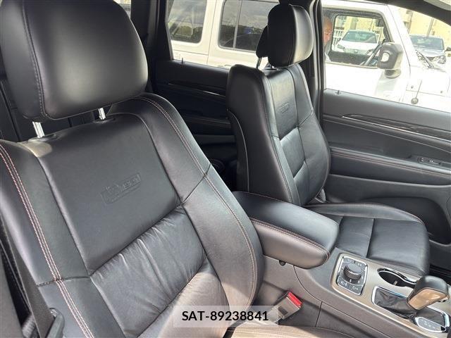 Jeep GRAND CHEROKEE 2016-12 1072355-24