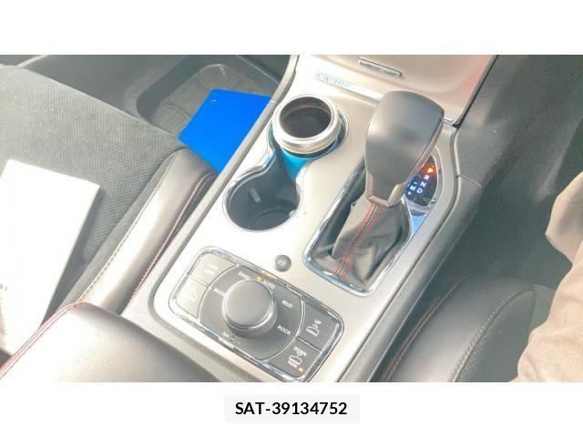 Jeep GRAND CHEROKEE 2017-06 1291878-14
