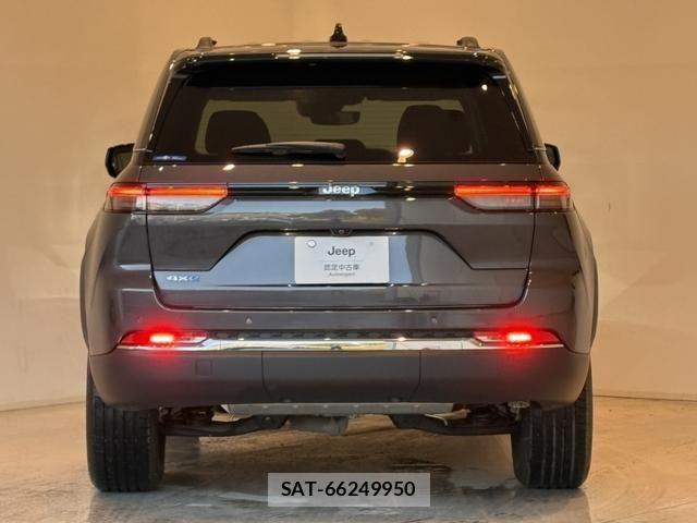 Jeep GRAND CHEROKEE 2023-12 2319579-17