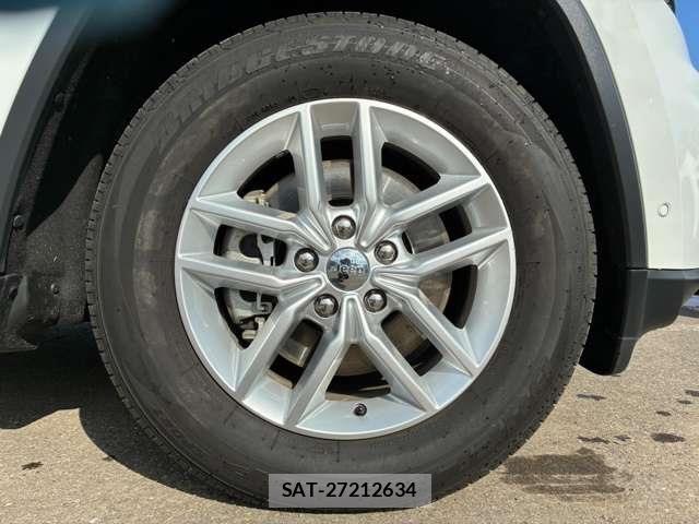 Jeep GRAND CHEROKEE 2018-04 6612438-8