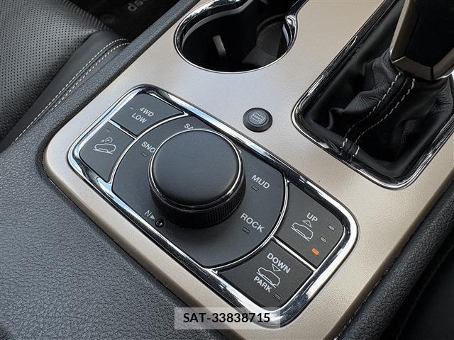 Jeep GRAND CHEROKEE 2018-03 6612439-19