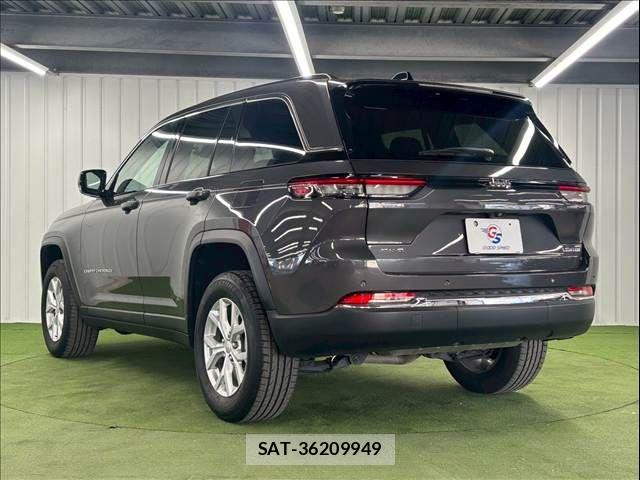 Jeep GRAND CHEROKEE 2023-04 6672022-16