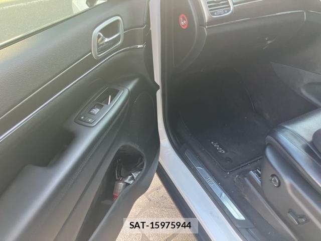 Jeep GRAND CHEROKEE 2018-06 6906855-11