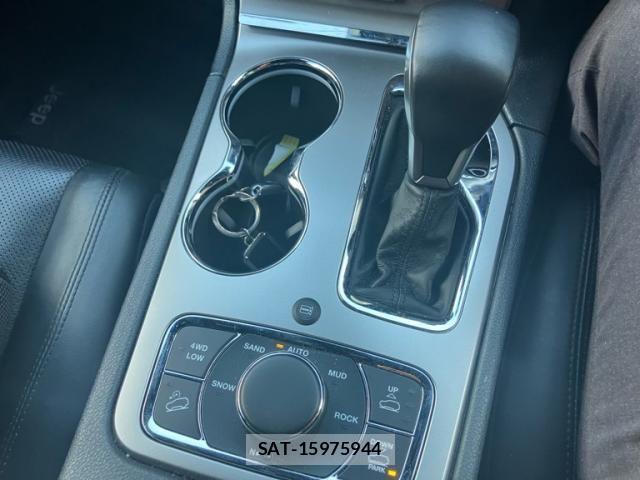 Jeep GRAND CHEROKEE 2018-06 6906855-17