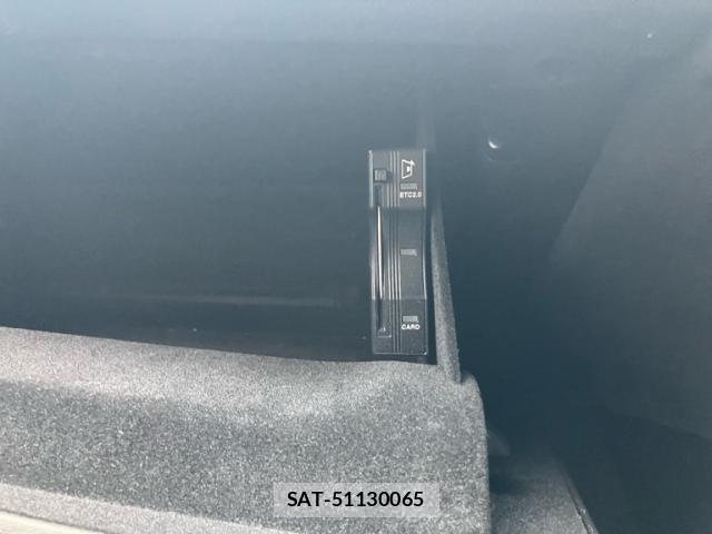Jeep GRAND CHEROKEE 2024-04 6906853-23
