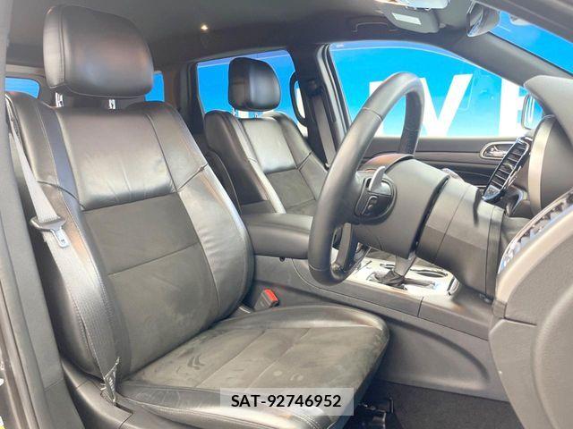 Jeep GRAND CHEROKEE 2019-08 6906854-8