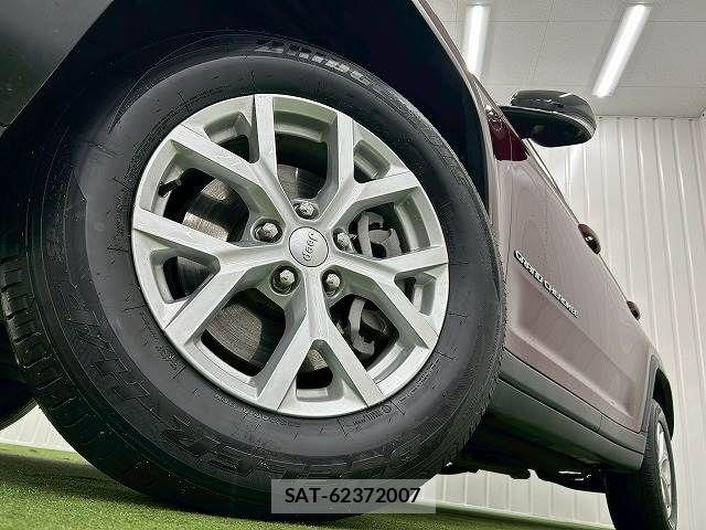 Jeep GRAND CHEROKEE 2024-02 7020653-18