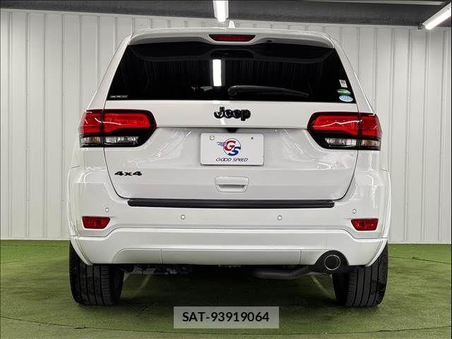 Jeep GRAND CHEROKEE 2020-02 7358196-13