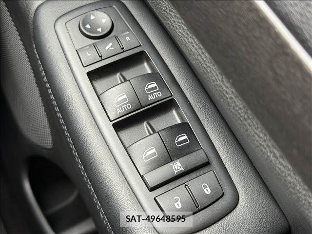 Jeep GRAND CHEROKEE 2017-12 7392459-28