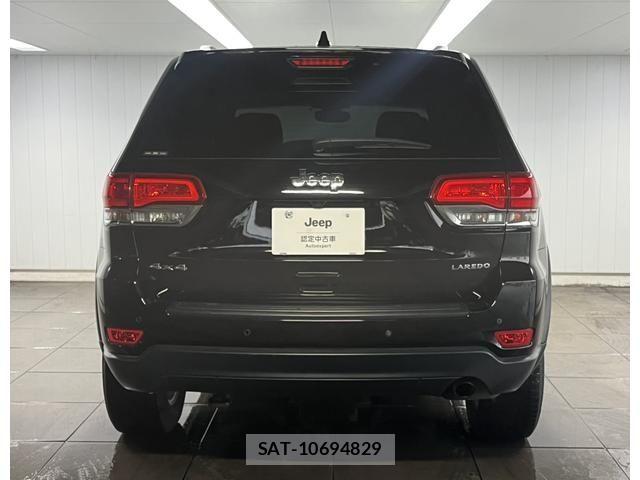 Jeep GRAND CHEROKEE 2018-08 7455018-12