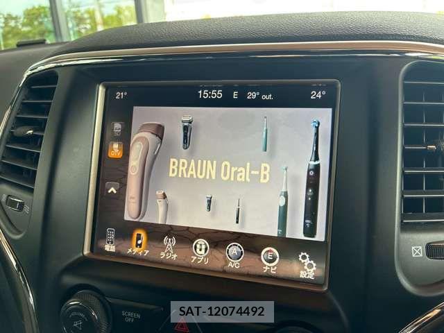 Jeep GRAND CHEROKEE 2018-03 7724389-3