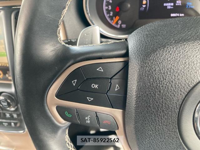 Jeep GRAND CHEROKEE 2017-07 8074138-23