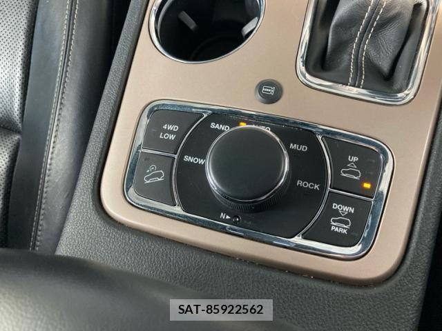 Jeep GRAND CHEROKEE 2017-07 8074138-25